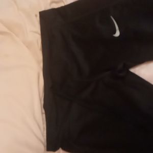 Nike Capri Leggings, size large, black